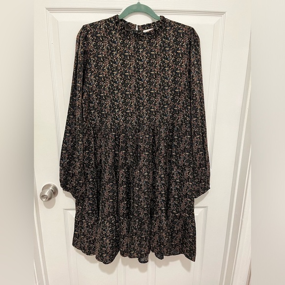 Molly Bracken Dresses & Skirts - Molly Bracken Premium Midi Dress Size L